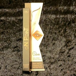 Italia Deluxe On Point Liquid Eye Liner